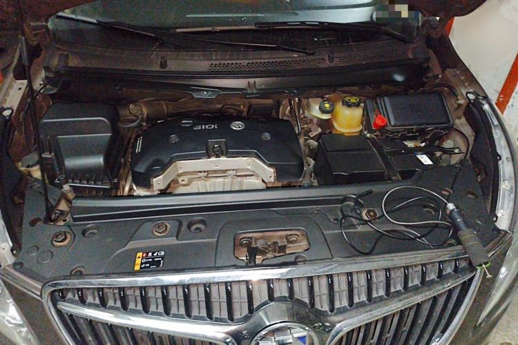 Used Buick GL8 2017 25S Luxury Version China V Standard Engine Bay