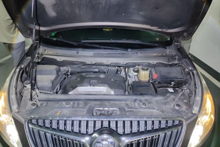 Used Buick GL8 2017 25S Prestige Version China V Standard Engine Bay