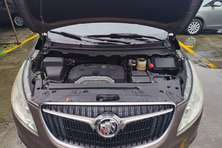 Used Buick GL8 2017 25S Comfort Version China V Standard Engine Bay