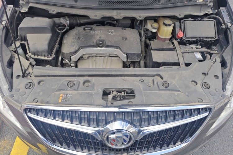 Used Buick GL8 2017 25S Luxury Version China V Standard Engine Bay