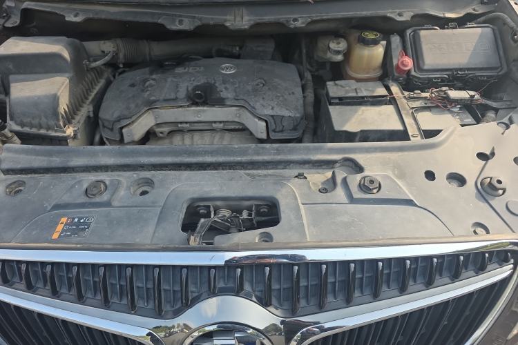 Used Buick GL8 2017 25S Comfort Version China V Standard Engine Bay