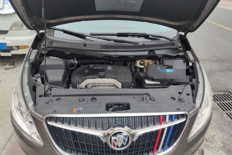 Used Buick GL8 2017 25S Luxury Version China V Standard Engine Bay