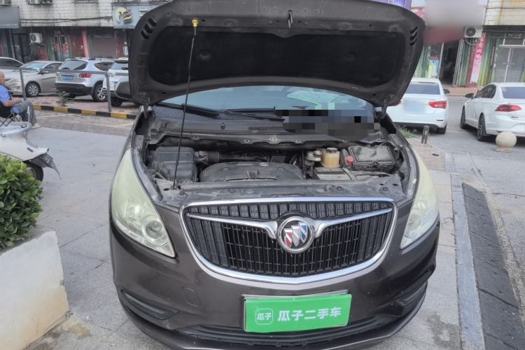 Used Buick GL8 2017 25S Luxury Version China V Standard Engine Bay