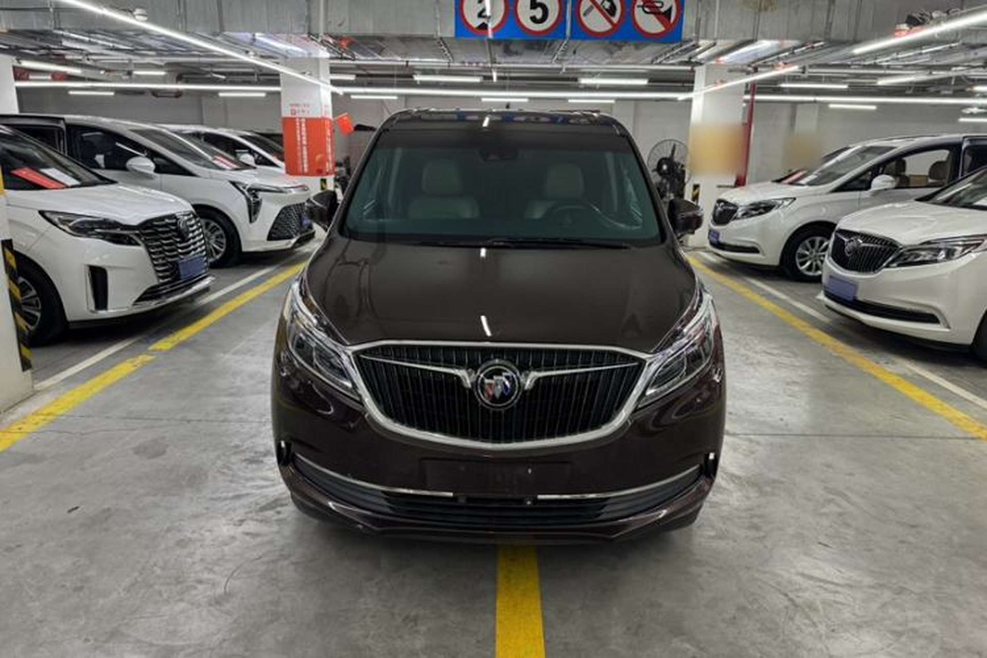 Used Buick GL8 2017 ES 28T Flagship Model China V Standard Exterior 1