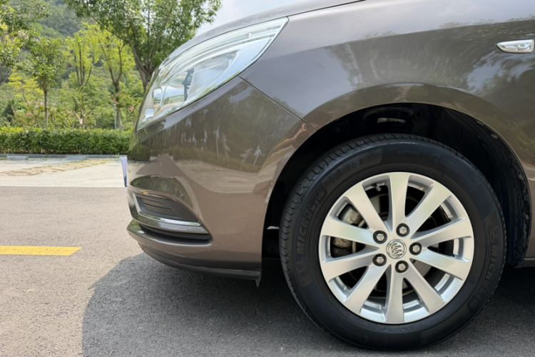 Used Buick GL8 2017 25S Prestige Version China V Standard Exterior 2