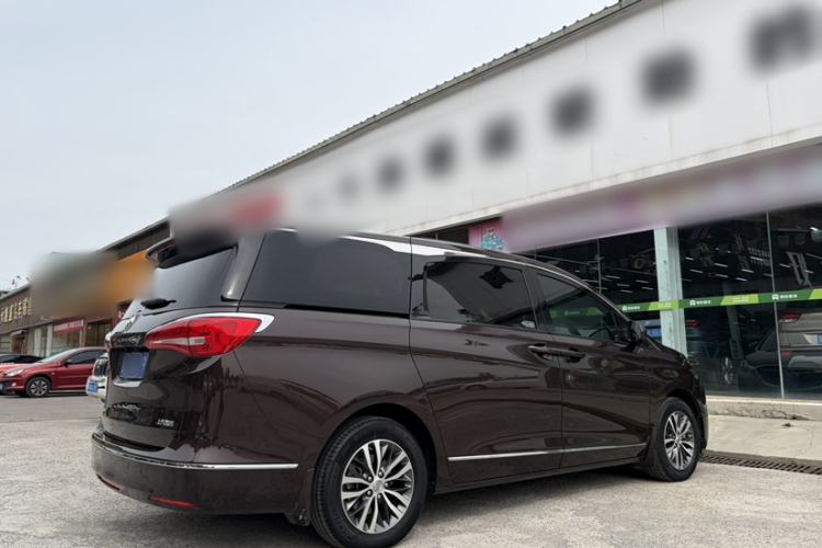 Used Buick GL8 2017 ES 28T Flagship Model China V Standard Exterior 5