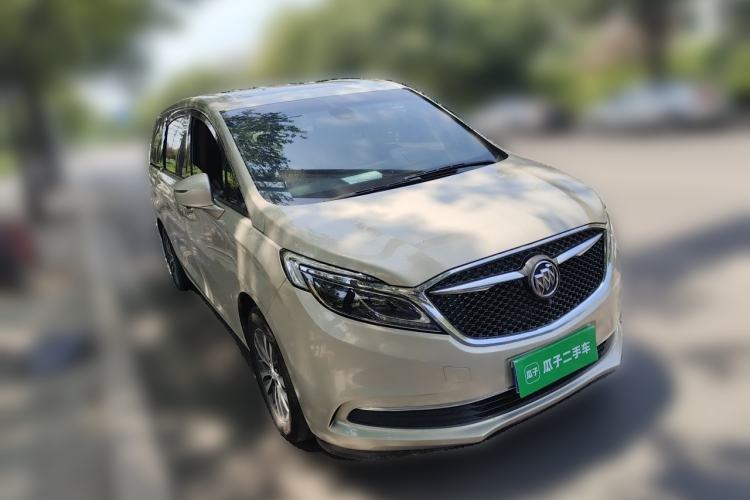 Used Buick GL8 2017 ES 28T Luxury Model China V Standard Front Right 45 Deg