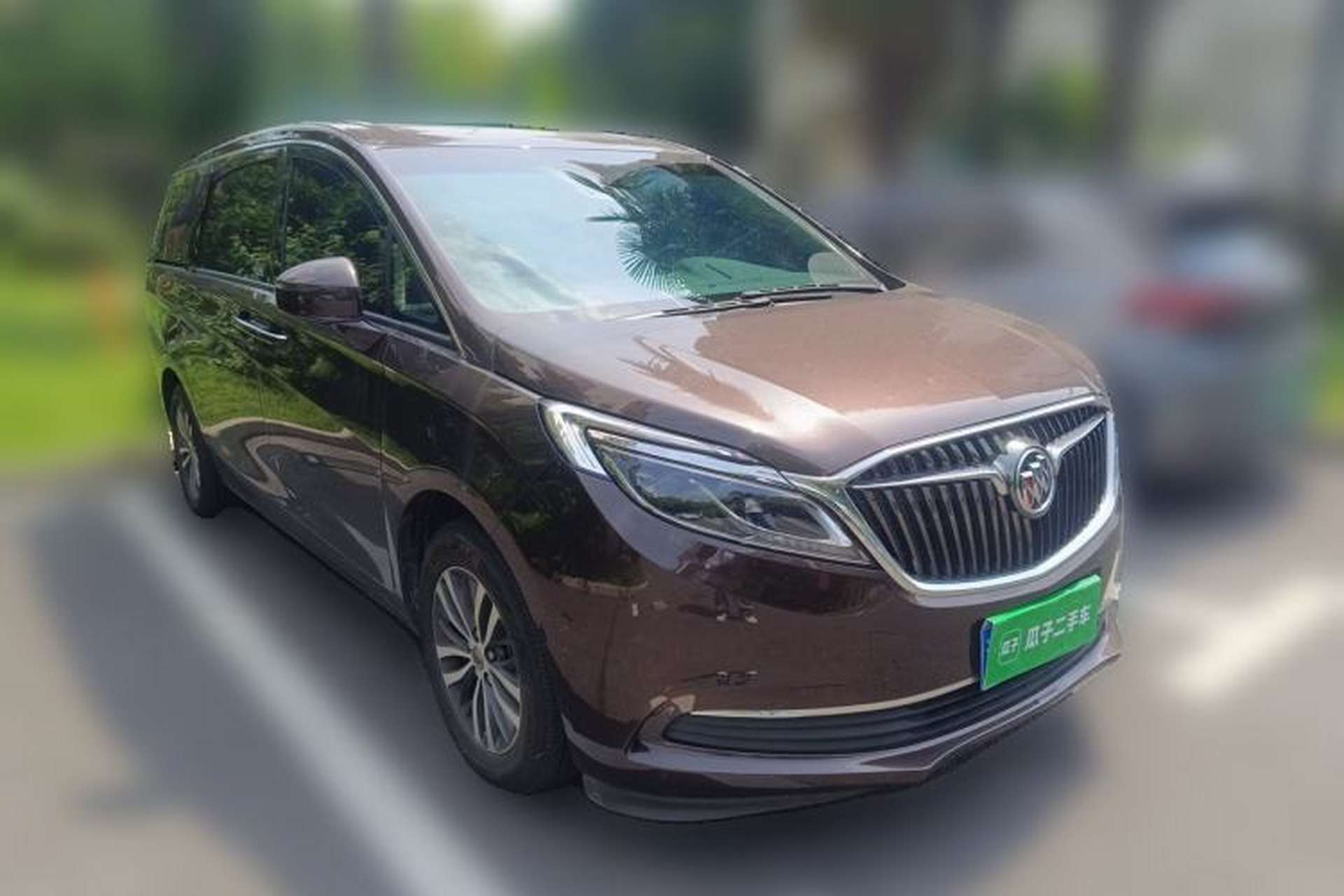 Used Buick GL8 2017 ES 28T Luxury Model China V Standard Front Right 45 Deg