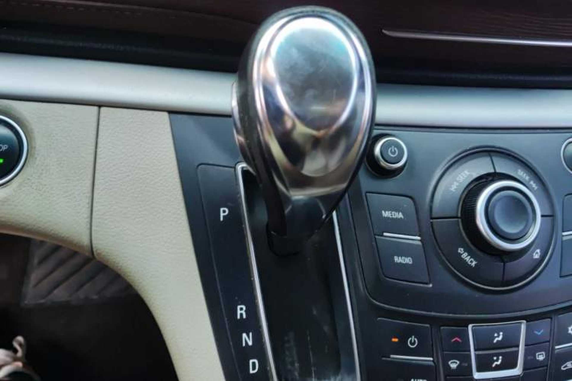 Used Buick GL8 2017 25S Comfort Version China V Standard Gear Lever