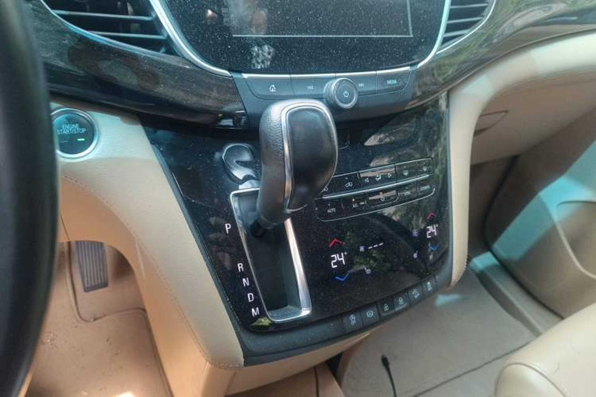 Used Buick GL8 2017 ES 28T Luxury Model China V Standard Gear Lever