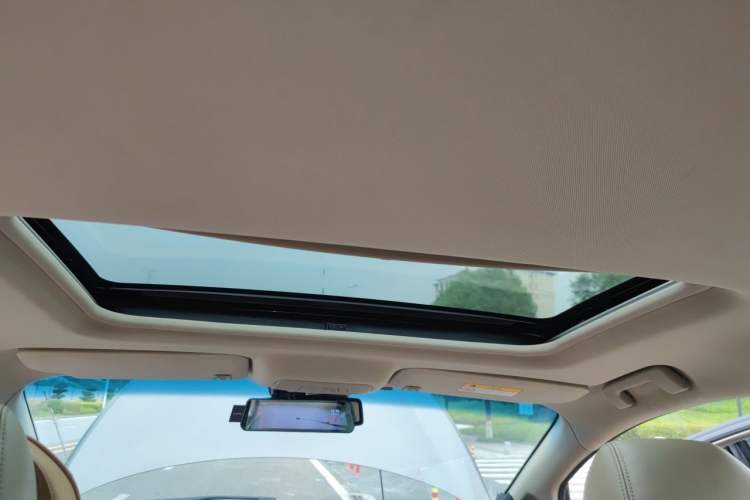 Used Buick GL8 2017 25S Luxury Version China V Standard Headliner