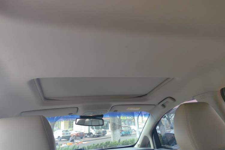 Used Buick GL8 2017 25S Prestige Version China V Standard Headliner