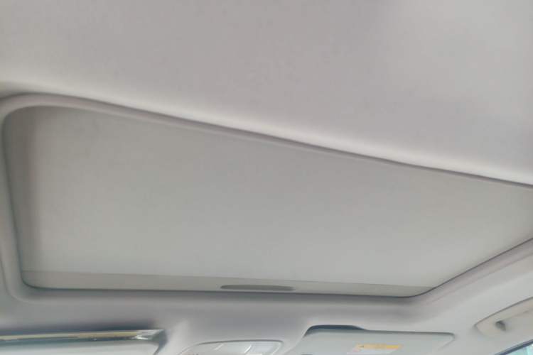Used Buick GL8 2017 ES 28T Comfort Model China V Standard Headliner