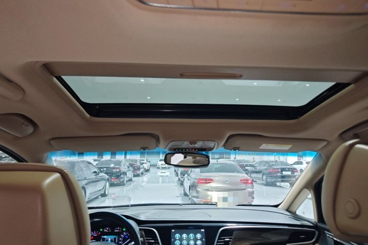 Used Buick GL8 2017 ES 28T Flagship Model China V Standard Headliner