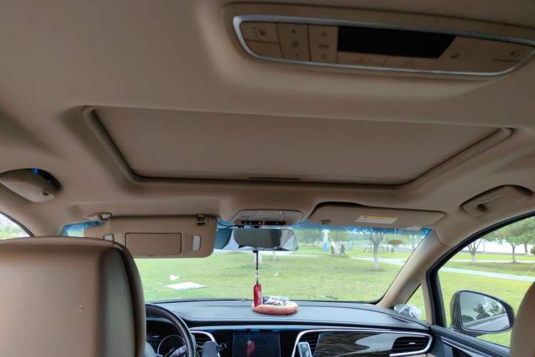 Used Buick GL8 2017 ES 28T Premium Version China V Standard Headliner