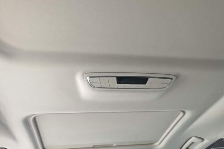 Used Buick GL8 2017 ES 28T Comfort Model China V Standard Headliner