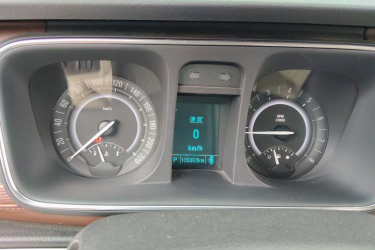 Used Buick GL8 2017 25S Luxury Version China V Standard Instrument Cluster