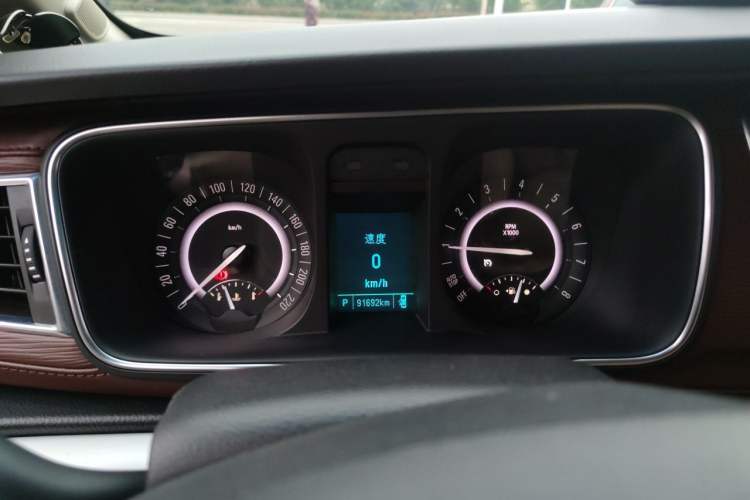 Used Buick GL8 2017 25S Prestige Version China V Standard Instrument Cluster