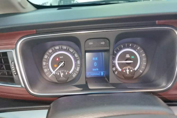 Used Buick GL8 2017 25S Prestige Version China V Standard Instrument Cluster