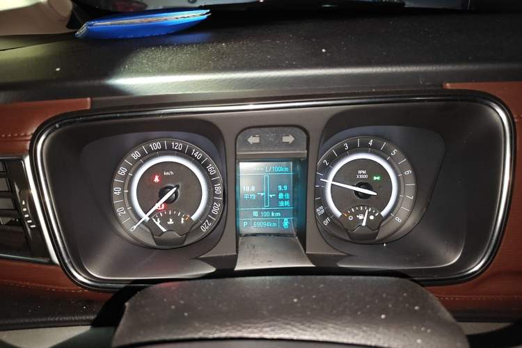 Used Buick GL8 2017 25S Comfort Version China V Standard Instrument Cluster