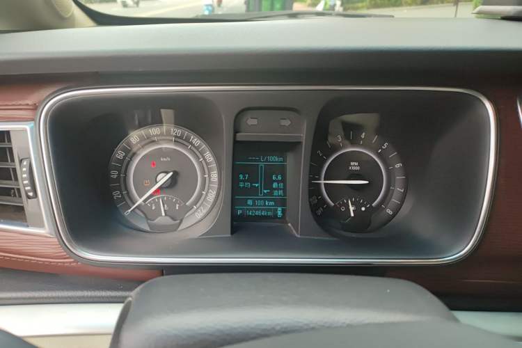Used Buick GL8 2017 25S Comfort Version China V Standard Instrument Cluster