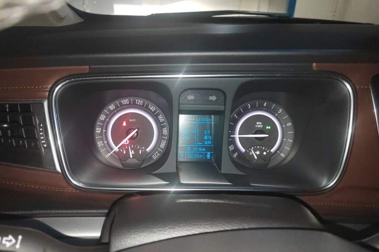 Used Buick GL8 2017 25S Prestige Version China V Standard Instrument Cluster