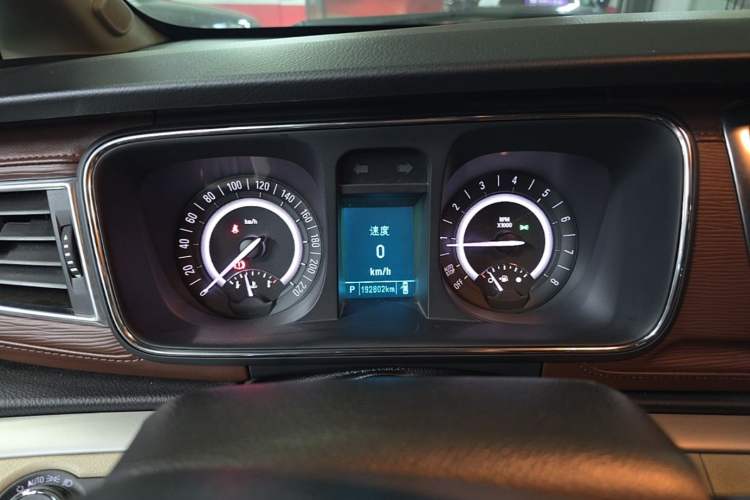Used Buick GL8 2017 25S Comfort Version China V Standard Instrument Cluster