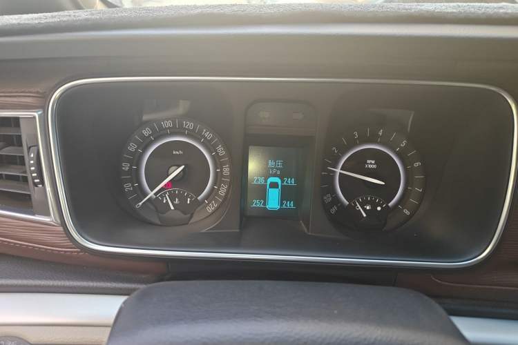 Used Buick GL8 2017 25S Luxury Version China V Standard Instrument Cluster