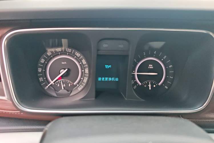 Used Buick GL8 2017 25S Comfort Version China V Standard Instrument Cluster