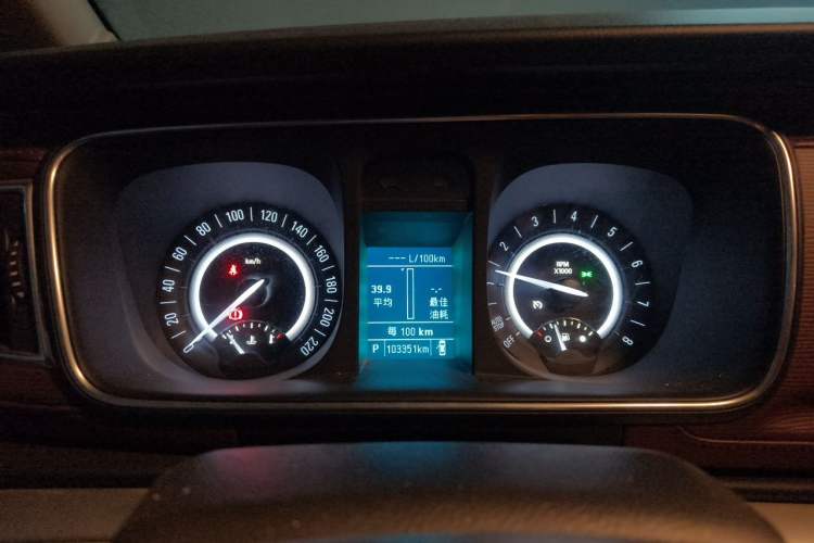 Used Buick GL8 2017 25S Luxury Version China V Standard Instrument Cluster
