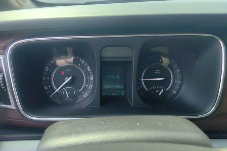 Used Buick GL8 2017 25S Prestige Version China V Standard Instrument Cluster