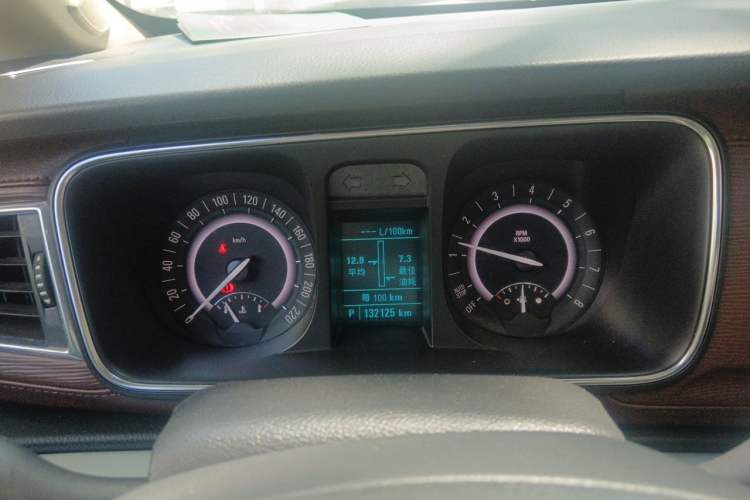 Used Buick GL8 2017 25S Comfort Version China V Standard Instrument Cluster