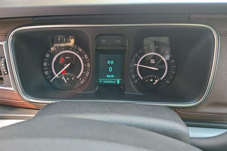 Used Buick GL8 2017 25S Prestige Version China V Standard Instrument Cluster