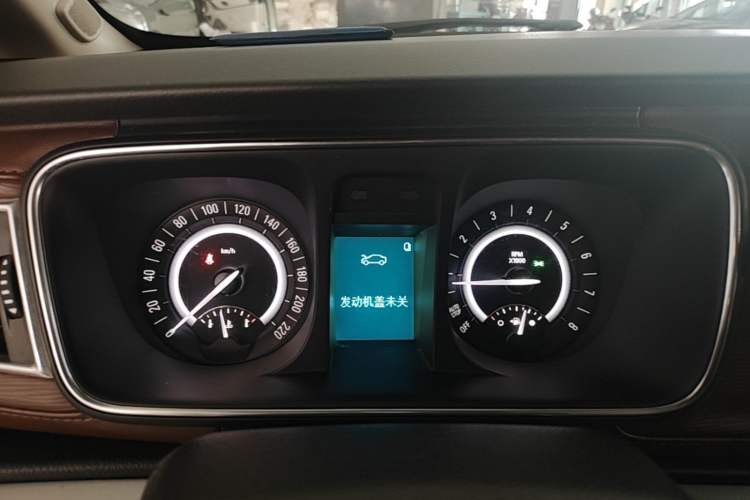 Used Buick GL8 2017 25S Comfort Version China V Standard Instrument Cluster