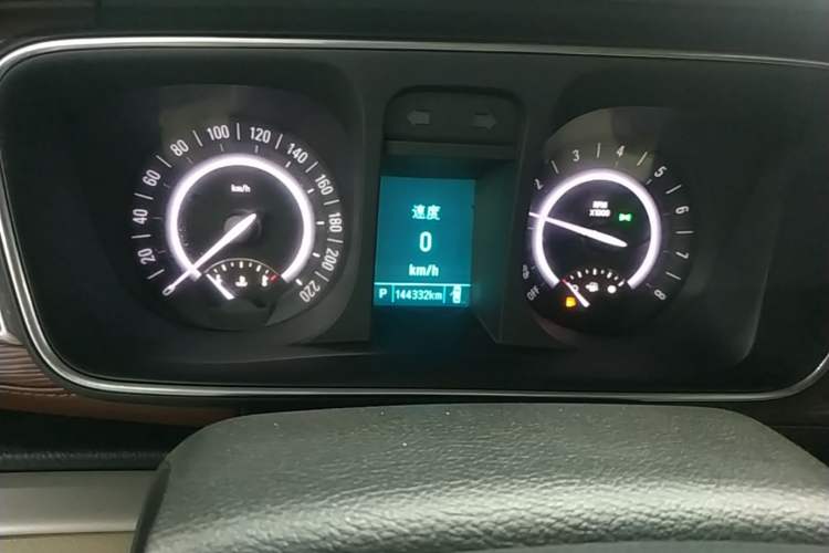 Used Buick GL8 2017 25S Prestige Version China V Standard Instrument Cluster
