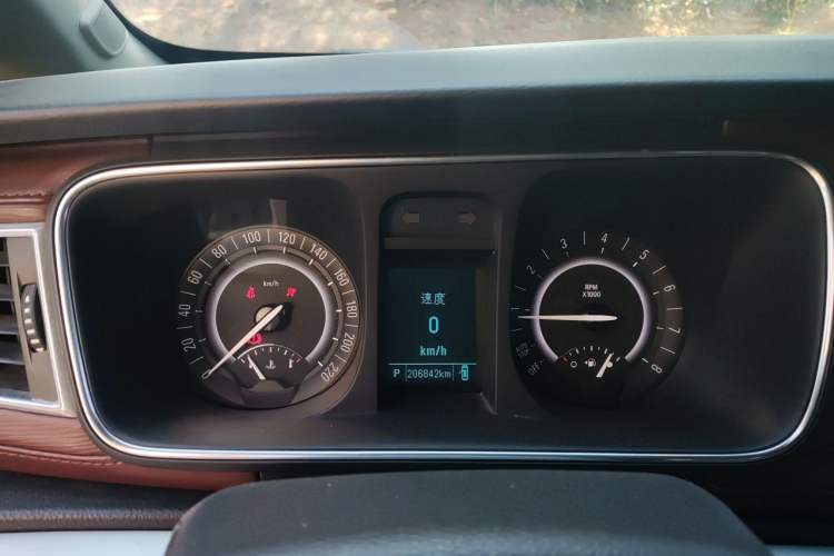 Used Buick GL8 2017 25S Comfort Version China V Standard Instrument Cluster