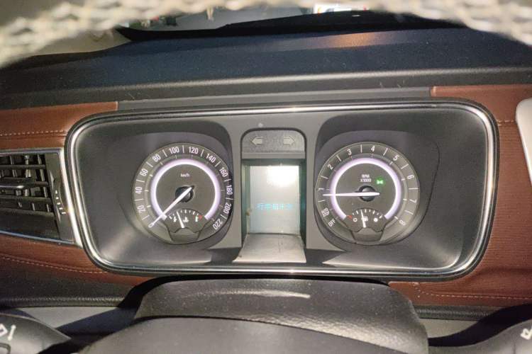 Used Buick GL8 2017 25S Prestige Version China V Standard Instrument Cluster