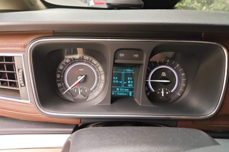 Used Buick GL8 2017 25S Prestige Version China V Standard Instrument Cluster
