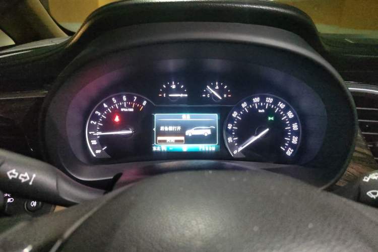 Used Buick GL8 2017 ES 28T Premium Version China V Standard Instrument Cluster
