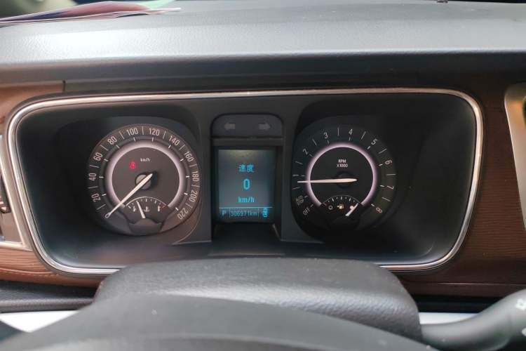 Used Buick GL8 2017 25S Comfort Version China V Standard Instrument Cluster