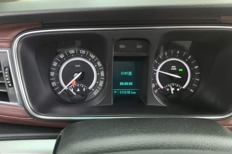 Used Buick GL8 2017 25S Comfort Version China V Standard Instrument Cluster