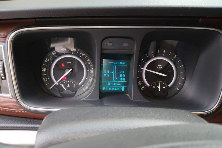 Used Buick GL8 2017 25S Comfort Version China V Standard Instrument Cluster