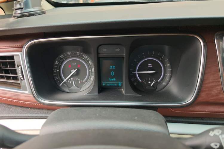 Used Buick GL8 2017 25S Comfort Version China V Standard Instrument Cluster