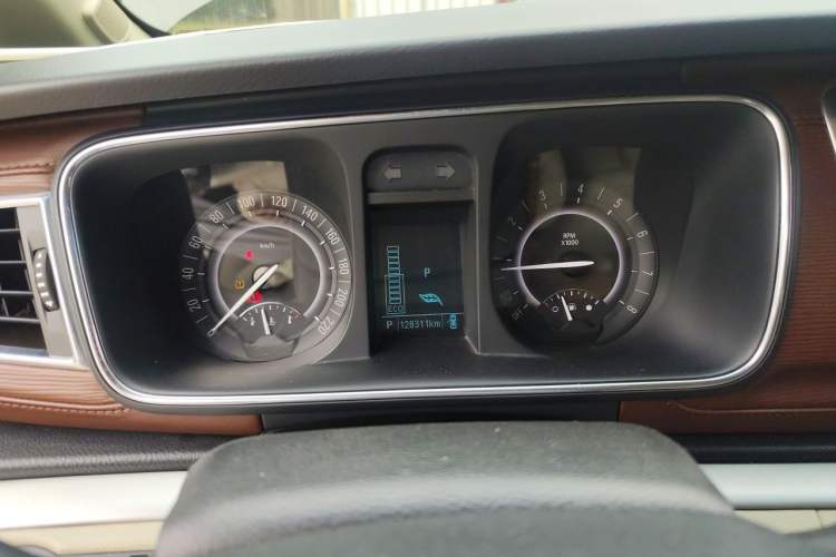Used Buick GL8 2017 25S Luxury Version China V Standard Instrument Cluster