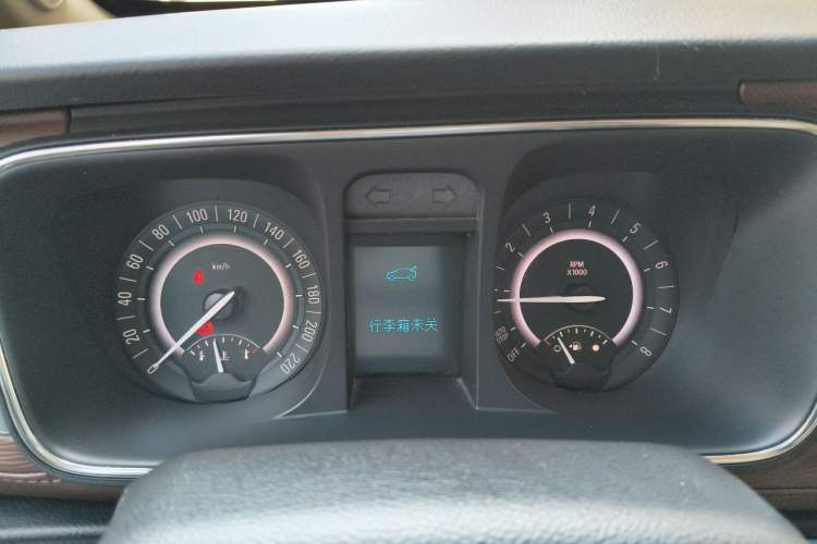 Used Buick GL8 2017 25S Comfort Version China V Standard Instrument Cluster