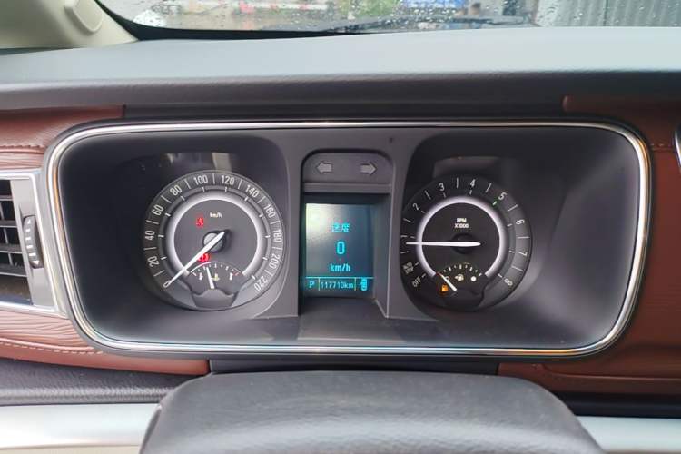 Used Buick GL8 2017 25S Comfort Version China V Standard Instrument Cluster
