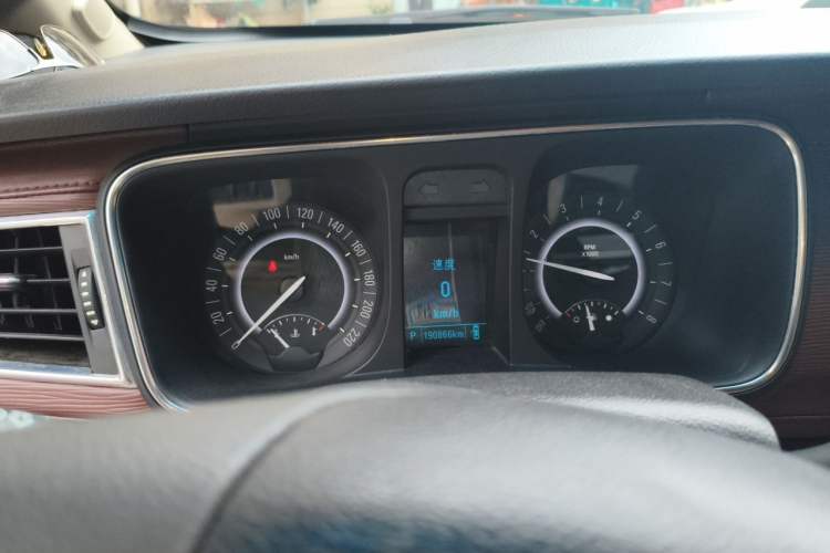 Used Buick GL8 2017 25S Comfort Version China V Standard Instrument Cluster
