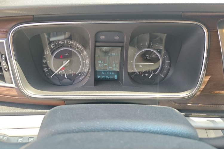 Used Buick GL8 2017 25S Luxury Version China V Standard Instrument Cluster