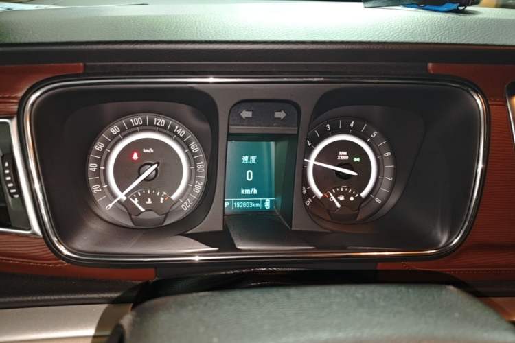 Used Buick GL8 2017 25S Comfort Version China V Standard Instrument Cluster