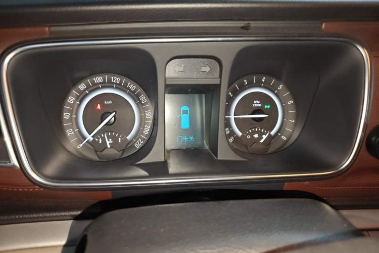 Used Buick GL8 2017 25S Luxury Version China V Standard Instrument Cluster